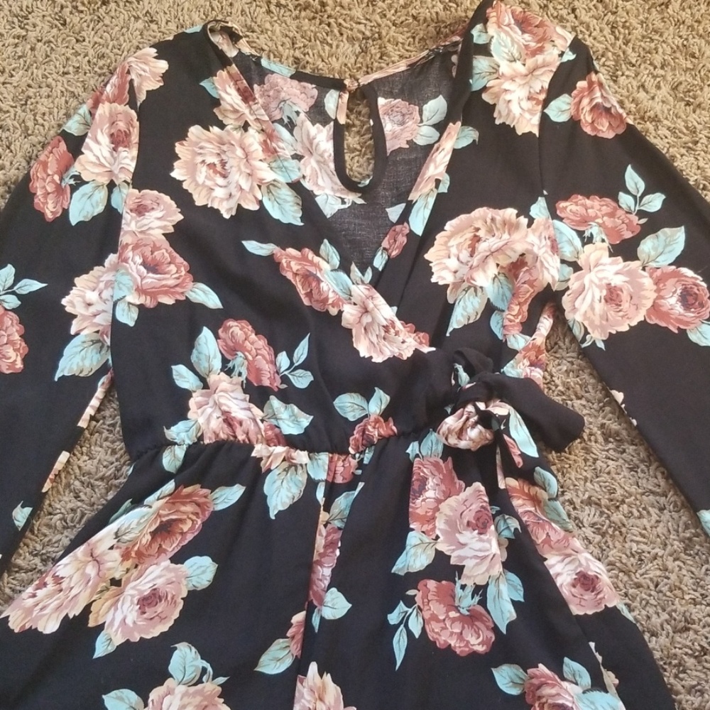 Romper - Picture 2 of 2